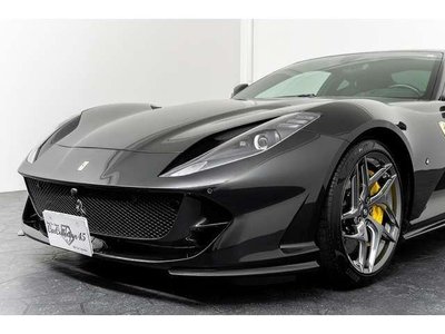 FERRARI 812 - 10