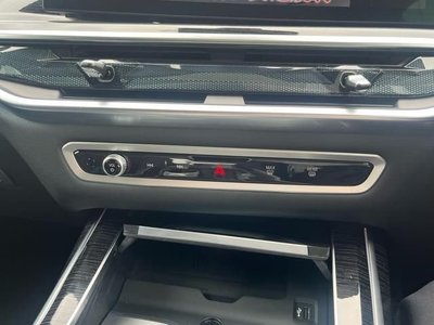2025 BMW X7 照片 8
