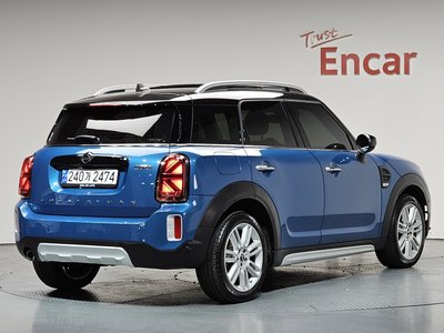 MINI COUNTRYMAN - 3