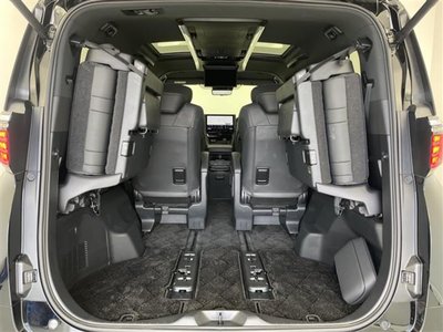 2025 Toyota ALPHARD — миниатюра 38
