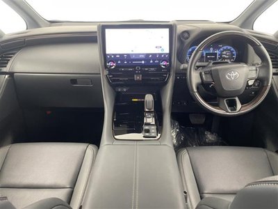 2025 Toyota ALPHARD — фото 4