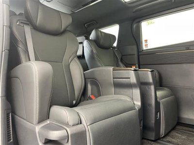 2025 Toyota ALPHARD — миниатюра 32
