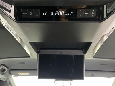 2025 Toyota ALPHARD — фото 6