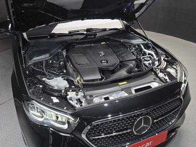 MERCEDES-BENZ E-CLASS - 7