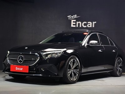 MERCEDES-BENZ E-CLASS - 1