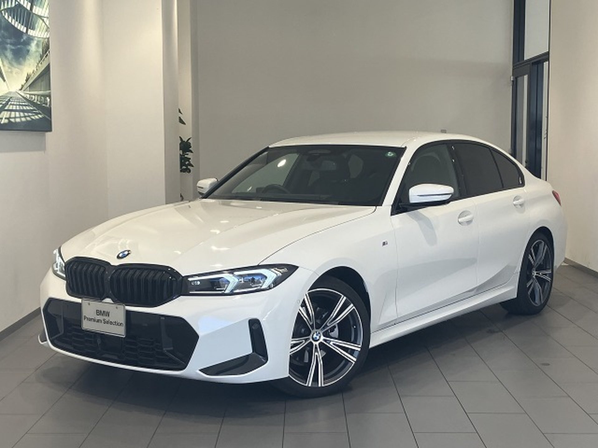 BMW 3 SERIES - View 1