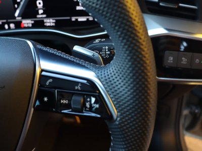 2021 AUDI S6 AVANT — миниатюра 31