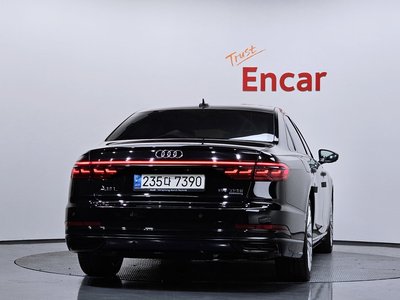 AUDI A8 - 4