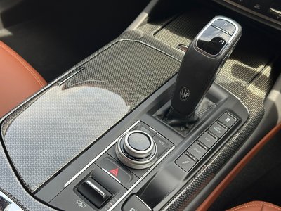 2022 Maserati LEVANTE — миниатюра 15