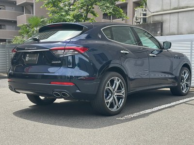 2022 Maserati LEVANTE — фото 6