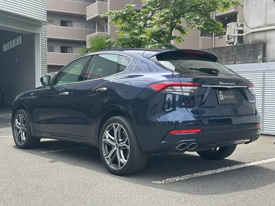 2022 Maserati LEVANTE — фото 4