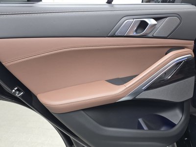 2025 BMW X6 — миниатюра 15