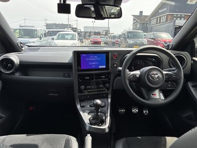 TOYOTA YARIS - 5