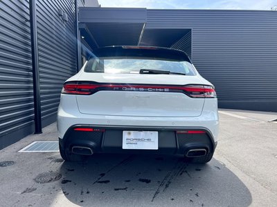 PORSCHE MACAN - 6