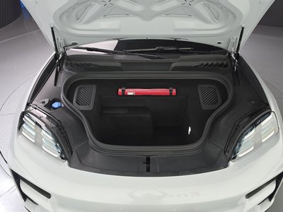 PORSCHE MACAN - 7