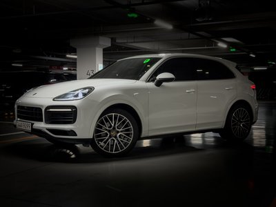 PORSCHE CAYENNE - 2