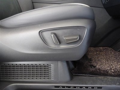 2025 Toyota ALPHARD — миниатюра 16