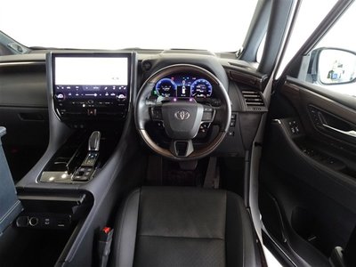 2025 Toyota ALPHARD photo 5