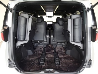 2025 Toyota ALPHARD — миниатюра 25