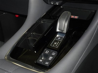 2025 Toyota ALPHARD — миниатюра 13