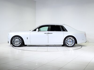 ROLLS-ROYCE PHANTOM - 4