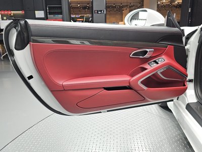 صورة مصغرة 14 لـ 2021 Porsche 718