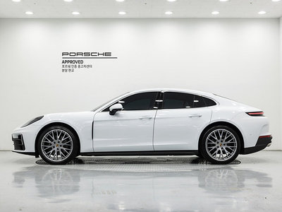 PORSCHE PANAMERA - 7