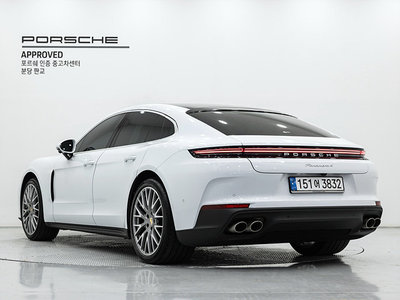PORSCHE PANAMERA - 5
