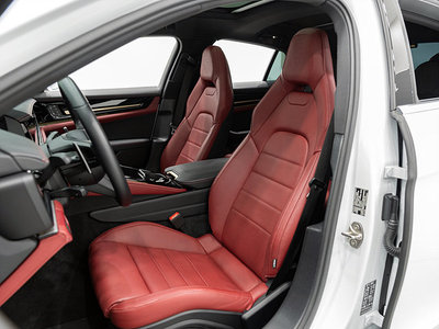 PORSCHE PANAMERA - 10