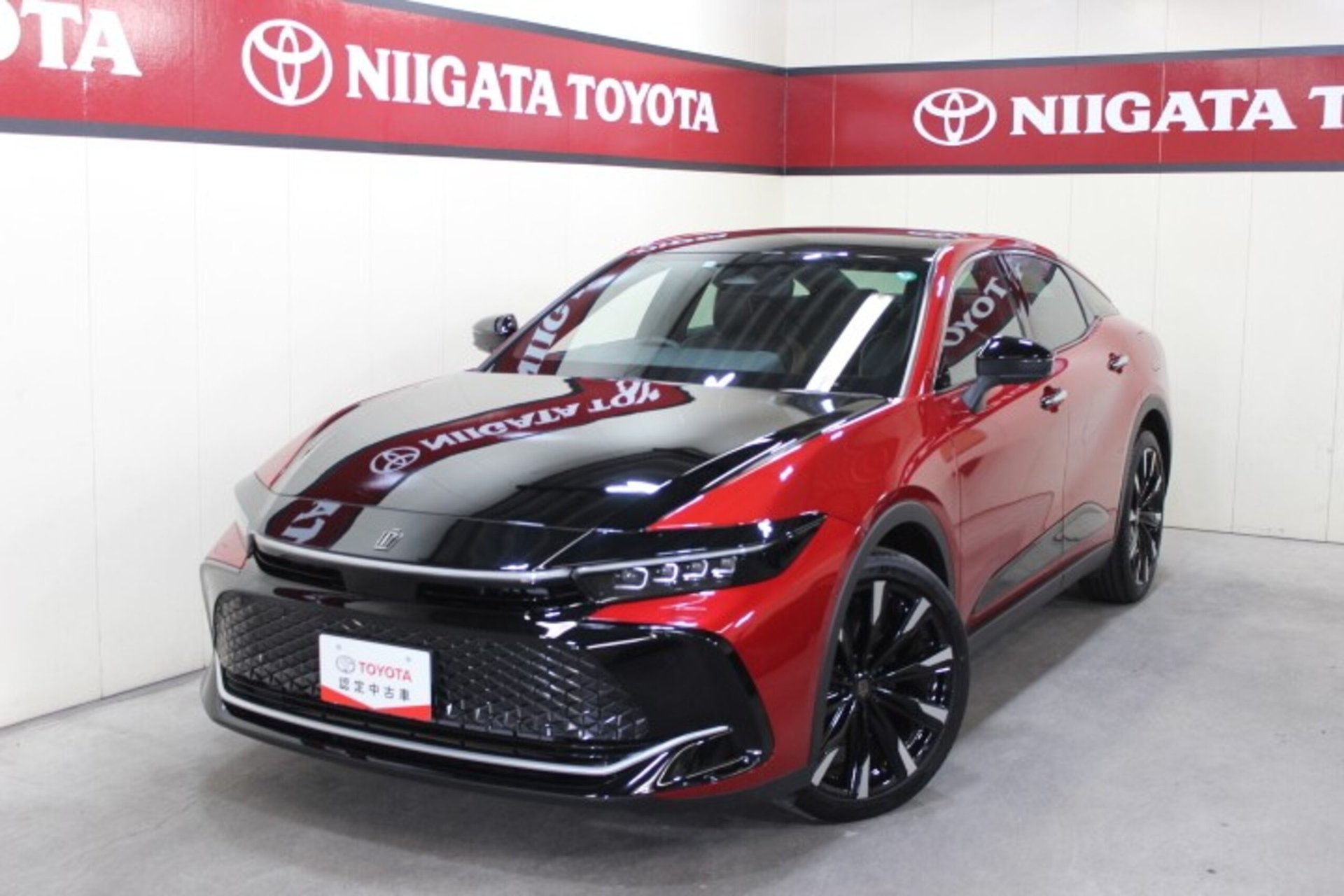 TOYOTA CROWN CROSSOVER - View 1