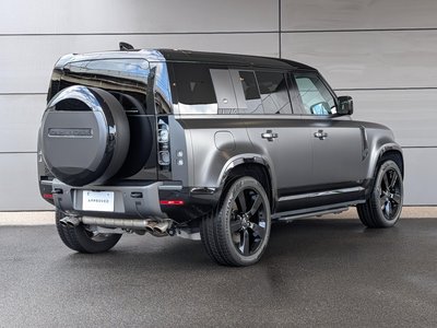 LAND ROVER DEFENDER - 10