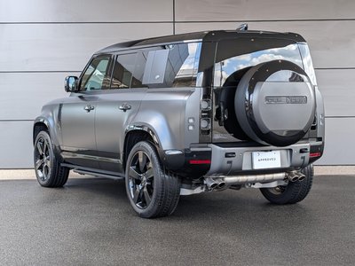 LAND ROVER DEFENDER - 6