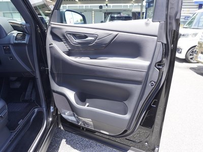 صورة مصغرة 38 لـ 2026 Toyota VELLFIRE