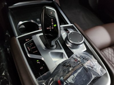 BMW 7 SERIES - 9
