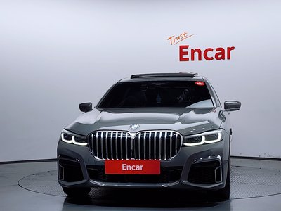BMW 7 SERIES - 2