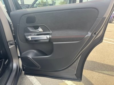 MERCEDES-BENZ EQB - 9