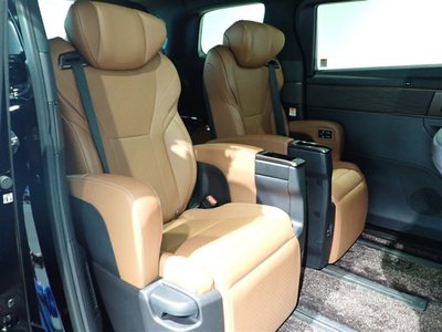 TOYOTA VELLFIRE - 10