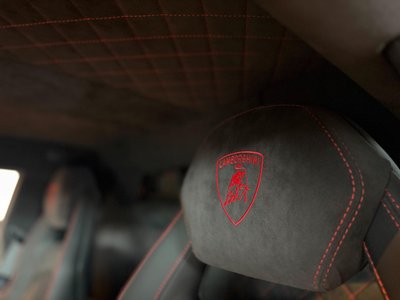 2018 Lamborghini AVENTADOR — миниатюра 38