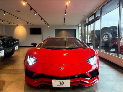 LAMBORGHINI AVENTADOR - 6