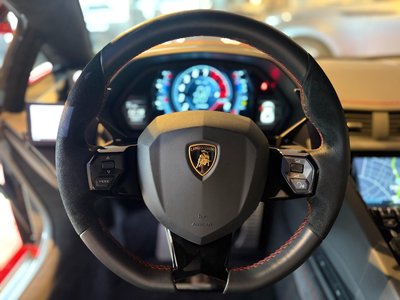 2018 Lamborghini AVENTADOR — миниатюра 30