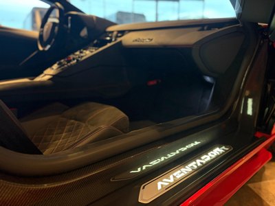 2018 Lamborghini AVENTADOR — миниатюра 28