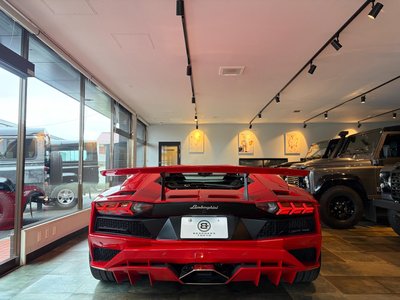 LAMBORGHINI AVENTADOR - 9