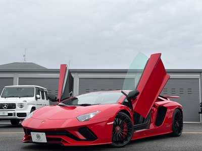 LAMBORGHINI AVENTADOR - 2