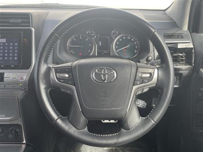 TOYOTA LAND CRUISER PRADO - 9