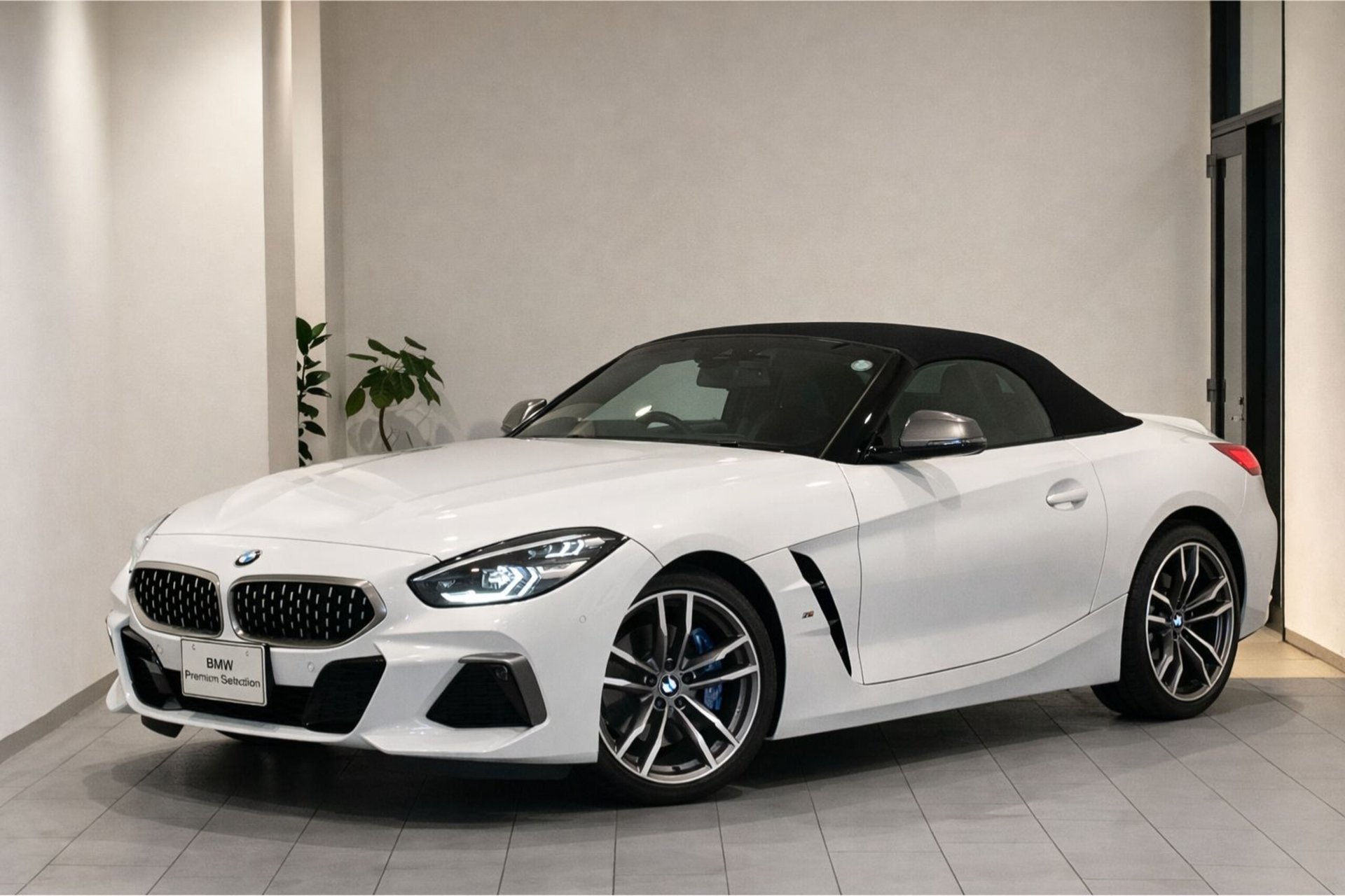 BMW Z4 - View 1