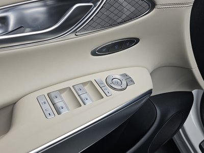صورة مصغرة 22 لـ 2022 Genesis GV70