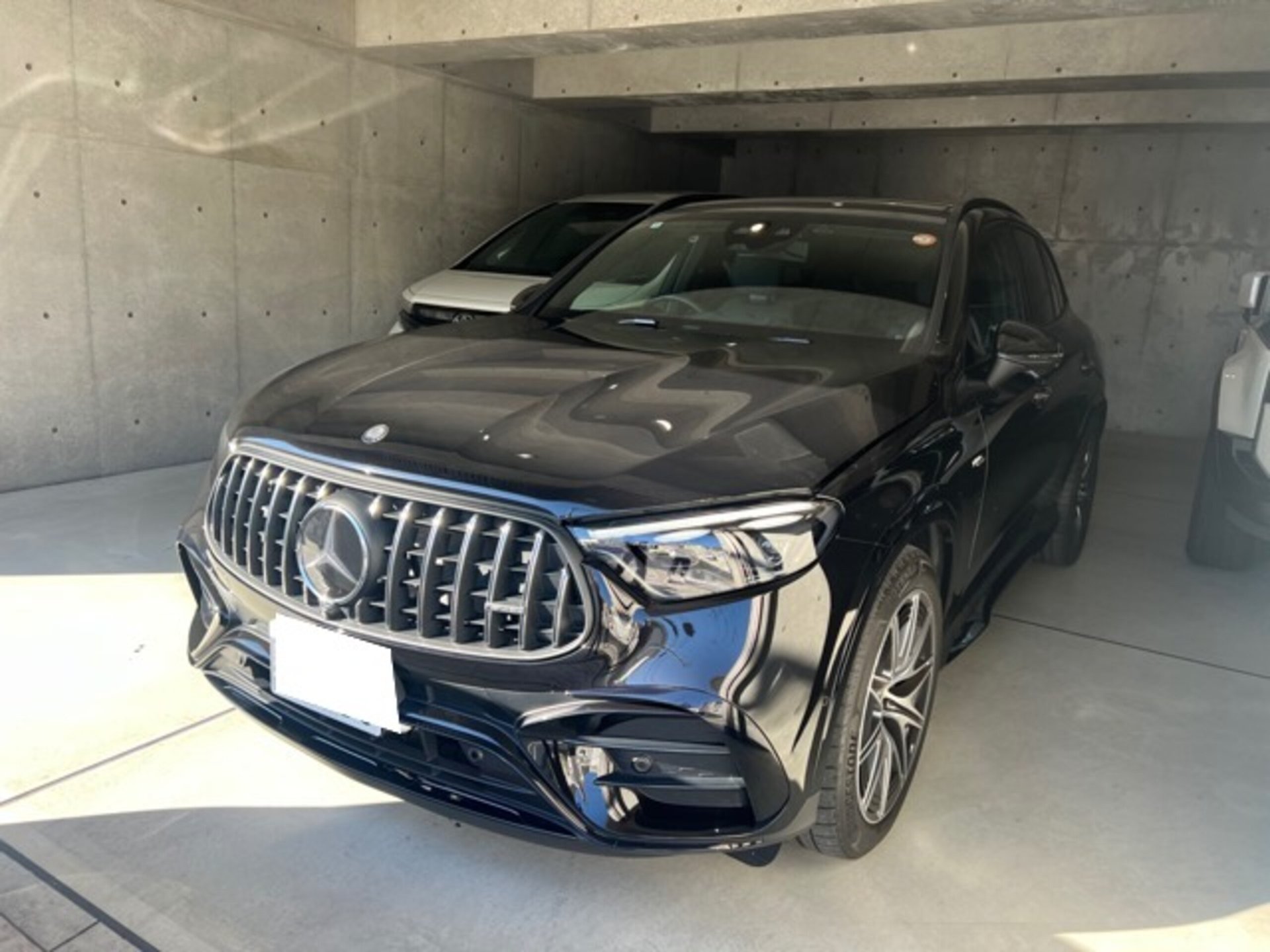 MERCEDES-BENZ GLC AMG - View 1