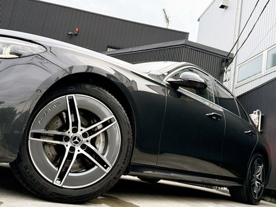 MERCEDES-BENZ E-CLASS - 10