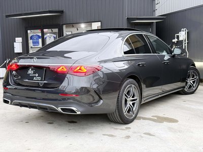 MERCEDES-BENZ E-CLASS - 5