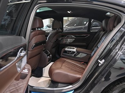 BMW 7 SERIES - 10